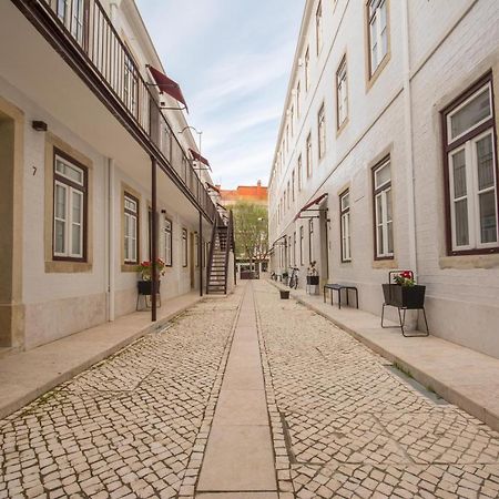 Charming Apartment In Private Condominium At Graca リスボン エクステリア 写真